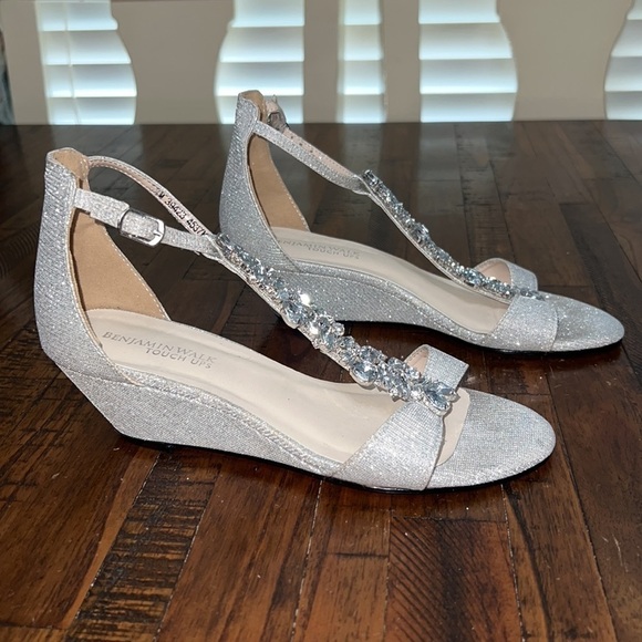 BENJAMIN WALK Touch Ups BEATRIX WEDGE SANDALS with chunky rhinestones 5.5 - Picture 4 of 14